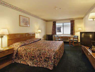 Hotel Howard Johnson By Wyndham Williams